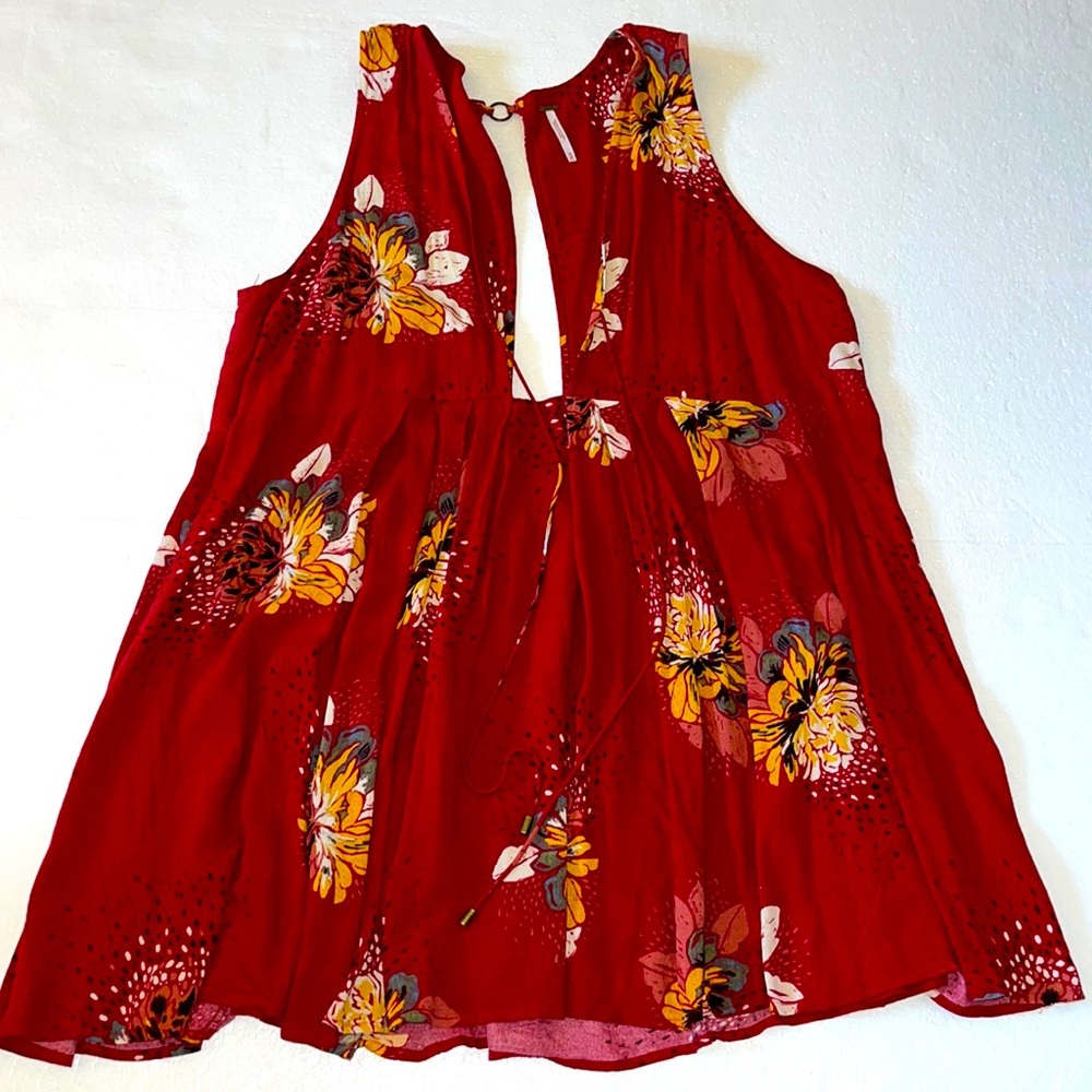 Free people Floral deep plunge baby doll Tank